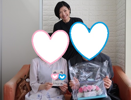コロナ禍の中、自宅に届いた12本のバラ
